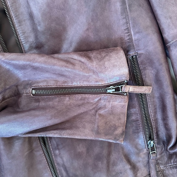 Boutique of Leathers men’s size CAN 44 leather jacket - Picture 3 of 4